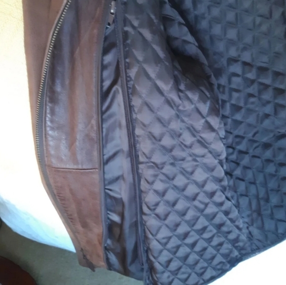 Womans Wilson's Leather Jacket - Picture 3 of 8